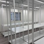 部屋一面に書架を設置