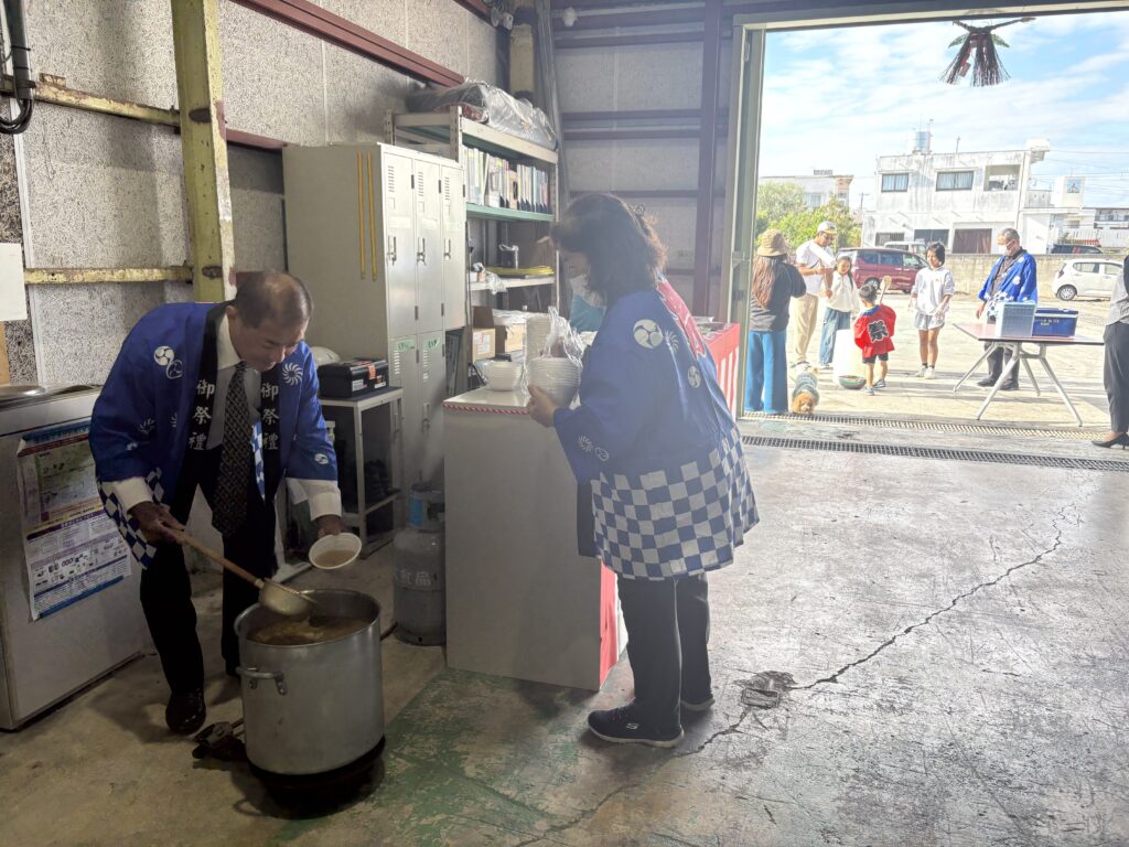 つきたてお餅とあたたかい豚汁。