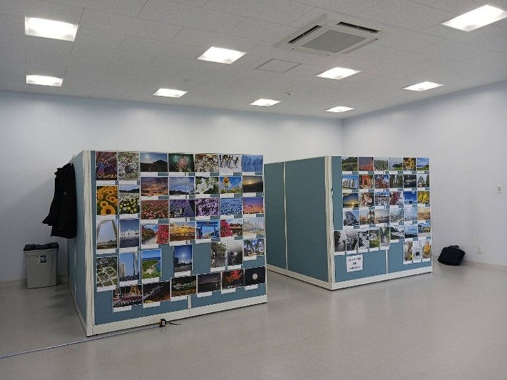 商談スペースの音漏れや反響のお悩みに対し、ガラスパーテーションを導入した施工事例をご紹介。