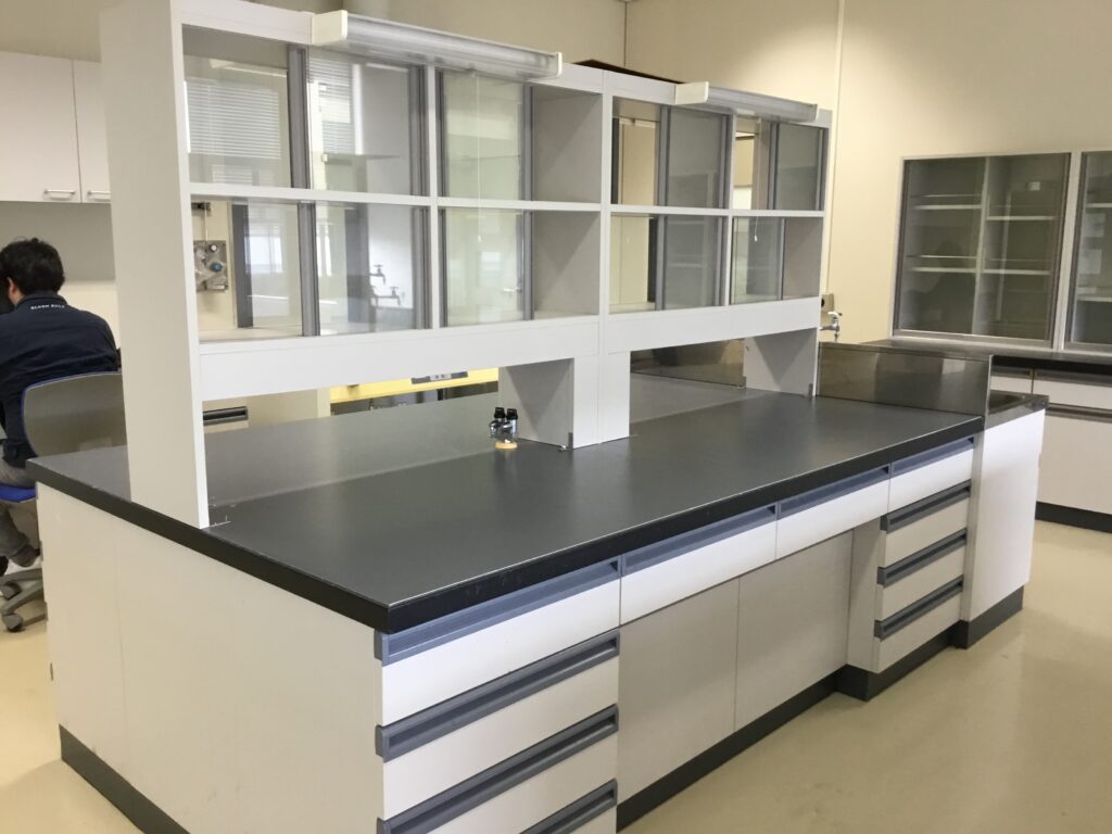 改修後の実験台2