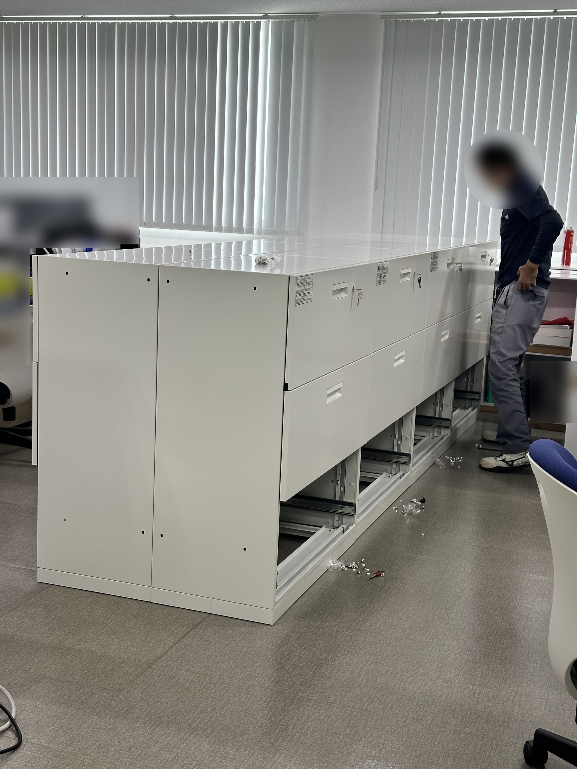 本製品の導入により、日常業務における利便性の向上と、空間の有効活用・美観の両立が図られ、快適なオフィス環境づくりに貢献できたものと考えております
