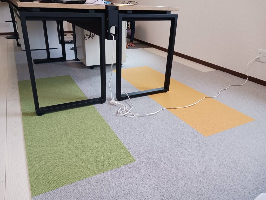 やさしい色合いで整える床空間